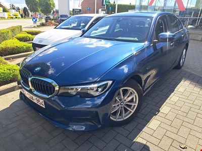 BMW 3 BMW 3 BERLINE 320e 204PK Pack Business Plus With Heated Sport Seats &amp; Heated Steering Wheel &amp; Parking Assistant Pack HYBRID RID