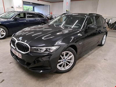 BMW 3 touring 320e 204PK With Vernasca Heated Sport Seats &amp; Driving Assistant &amp; Active Cruise Control &amp; Parking Assistant Pak &amp;