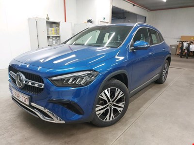 Mercedes-Benz GLA MER 250 e 218PK DCT Luxury Line &amp; Driving Assistant Plus &amp; Smartphone Integration &amp; Trailer Hook With ESP HYBRID