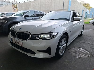 BMW Series 3 BMW 3 TOURING 320e 204PK Business Edition Pack Business Plus With Sport Seats &amp; Travel &amp; Harman Kardon &amp; Electric Foldable Towin