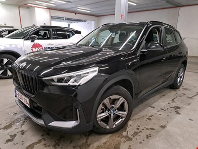BMW X1 xDrive25e 245PK With Climatic & Navigation & Park Sensors Front & Rear & Pano Roof HYBRID