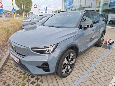 Volvo Xc 40 VOL XC40 Recharge 231PK Core With Semi Auto Foldable Towing Hook ELECTRIC
