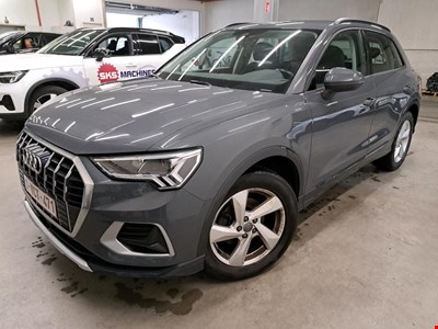 Audi Q3 AUD 35 TDI 150PK STronic Advanced Business Edition &amp; Pack Platinum With Alcantara Heated Sport Seats &amp; Adaptive Cruise Contro