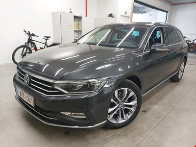 Volkswagen Passat variant VW PASSAT VARIANT TSI 150PK DSG7 Elegance Business With Nappa Leather &amp; Nav Discover Pro &amp; Harman Kardon &amp; Pano Roof PETROL