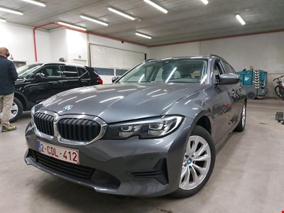 BMW 3 BMW 3 TOURING 320e 204PK Business Edition Pack Business Plus With Heated Sport Seats & Pano Roof & Trailer Towing Hook HYBRID