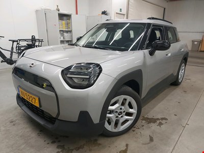 MINI Aceman MIN ACEMAN SE 218PK With Climatic &amp; Navigation &amp; Cruise Control &amp; Park Sensors Front &amp; Rear ELECTRIC