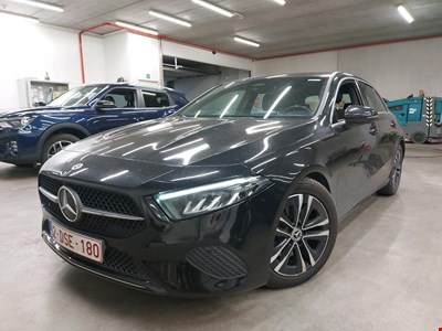 Mercedes-Benz A MER A 180 d 116PK DCT Business Line &amp; Towing Hook