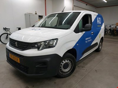 Peugeot Partner PEU PARTNER B/F BHDi 75PK S/S Pro L1 Light & Manial Airco & Park Sensors