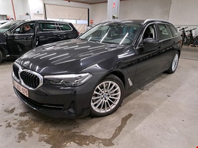 BMW 5 touring 530e Auto 292PK Business Edition With Dakota Leather Heated Sport Seats & Driving Assistant & Parking Assistant HY