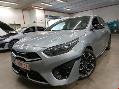 Kia Ceed 15 TGDi 140PK DCT GT Line With Climatic &amp; Navigation &amp; Cruise Control &amp; Park Sensors Front &amp; Rear PETROL ONLY PART I
