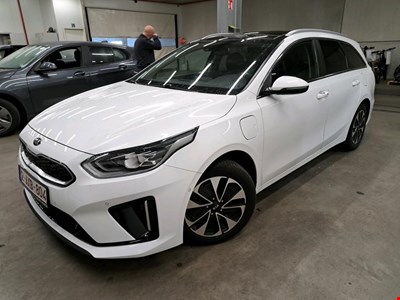 Kia Ceed SPORTSWAGON 16 GDi PHEV 141PK ISG DCT Sense & Navigation & Adas Pack & LEather & Pano Roof HYBRID