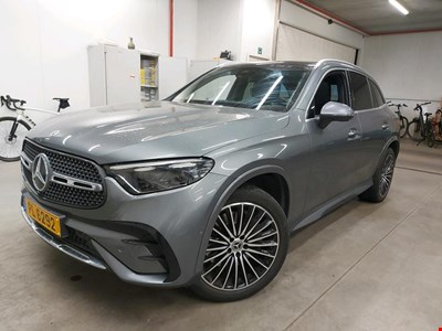 Mercedes-Benz GLC MER GLC 300 de 333PK DCT 4MATIC AMG Line & Premium Plus With Head Up & KeyLess & Pano Roof & Burmester & DC Charging to 60Kw & T