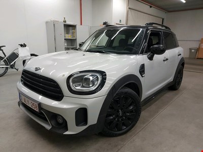 MINI Countryman MIN COUNTRYMAN COOPER dA 136PK Business Edition With Heated Sport Seats &amp; Visibility Pack &amp; Auto Hatch