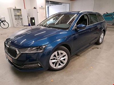 Skoda Octavia SKO OCTAVIA COMBI CRTDI 150PK DSG7 Pack Clever Plus & Adaptive Cruise Control