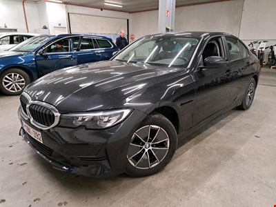 BMW 3 BMW 3 BERLINE 316dA 122PK Business Edition With Heated Sport Seats & PDC Front & Rear