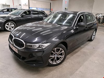 BMW 3 BMW 3 TOURING 316dA 122PK With Climatic & Navigation & Heated Sport Seats