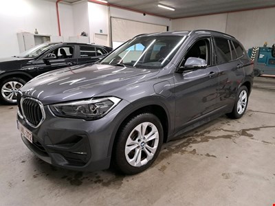 BMW X1 xDrive25e 220PK Business Edition &amp; Pack Business Plus With Nav &amp; Head UP &amp; Light Pack &amp; Park Assist &amp; Camera HYBRID