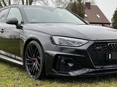 Audi RS4 Matrix B&amp;O Carbon Alcantara Massage AHK