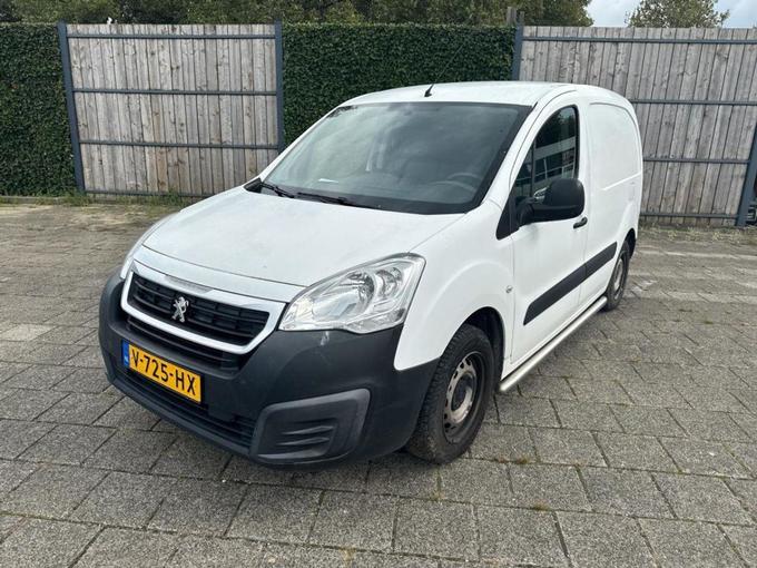 PEUGEOT Partner 120 1.6 BlueHDi 75 L1 Pro