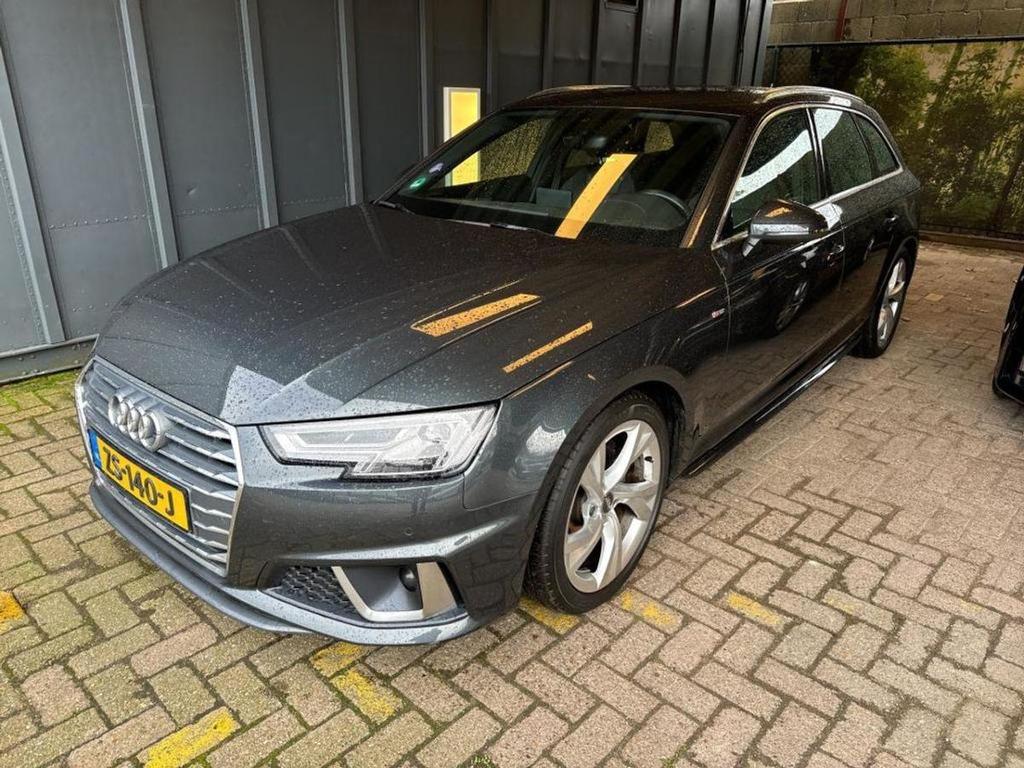 Audi A4 Avant 40 TFSI Sp S line ed