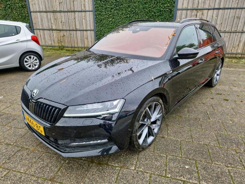 SKODA Superb Combi 1.5 TSI ACT Sportline Business