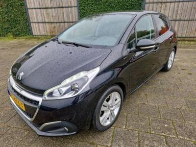 PEUGEOT 208 1.2 PureTech Signature