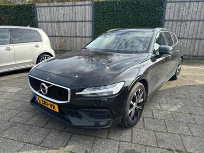 VOLVO V60 2.0 B3 Momentum Advantage