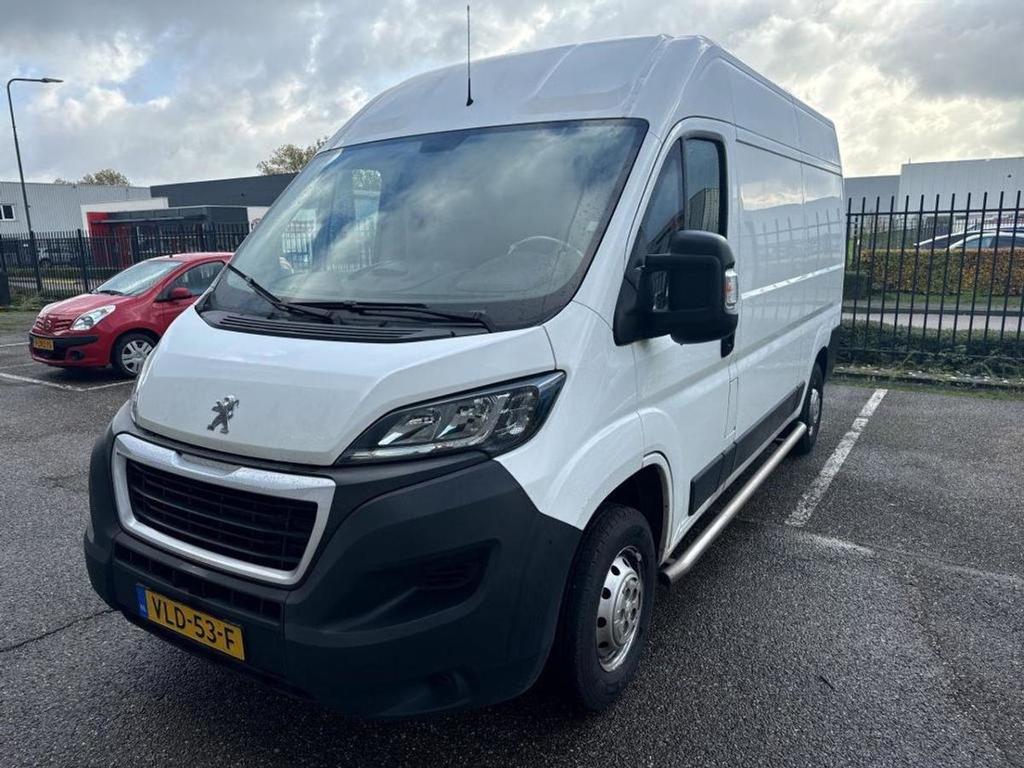 PEUGEOT BOXER 330 2.2 BlueHDi 140 L2H2 Premium