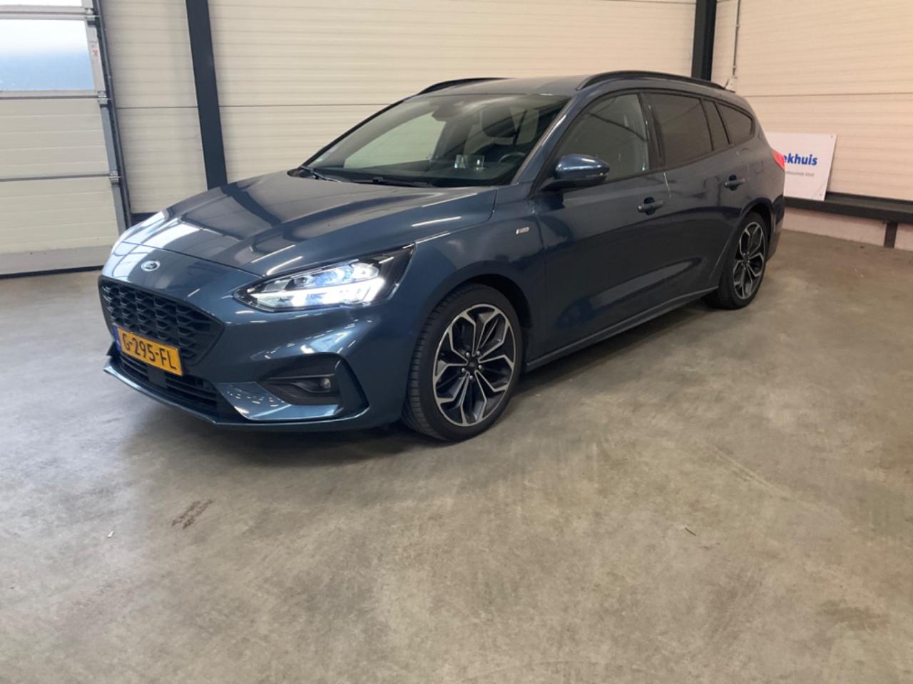 Ford Focus wagon 1.5 EcoB. ST L. Bns