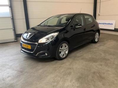 Peugeot 208 1.2 PureT. Signature