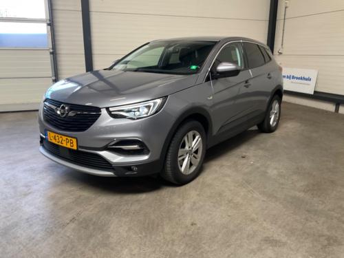 Opel Grandland X 1.2 Turbo Bus. Ex.