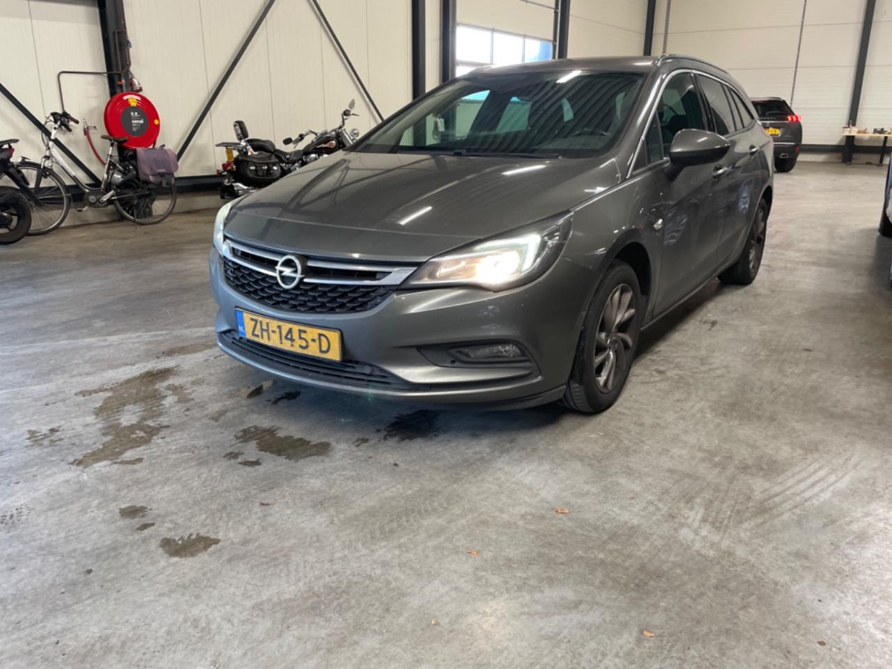 OPEL ASTRA SPORTS TOURER 1.4 T. Business Ex.