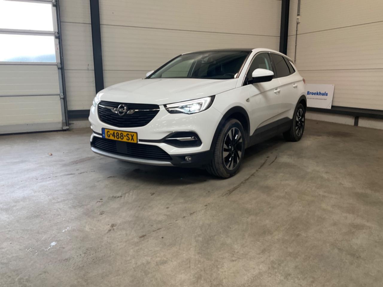 Opel Grandland X 1.2 Turbo Bus. Ex.