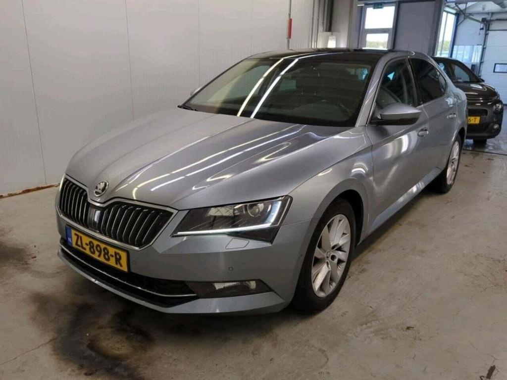 Skoda Superb 2.0 TDI Style Bns