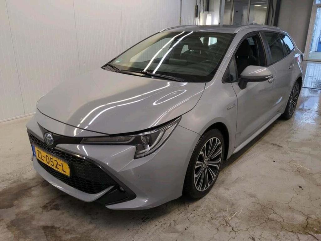 Toyota Corolla Touring Sports 1.8 Hybrid Bus Intro