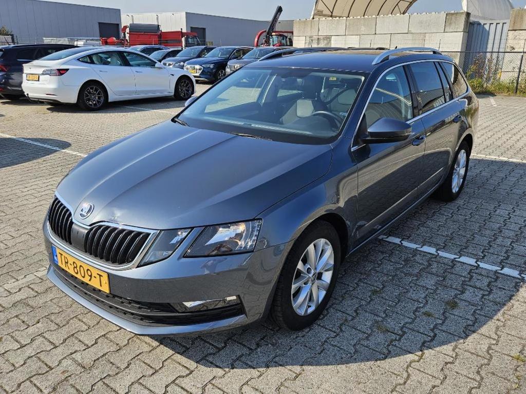 SKODA Octavia Combi 1.6 TDI Clever Edition