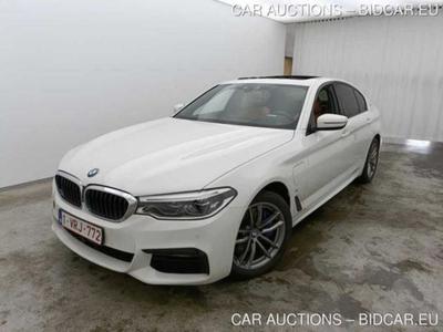 BMW 5 Reeks Berline 530e iPerformance 4d ///M-Sportkit, Led, Leather, Sunroof