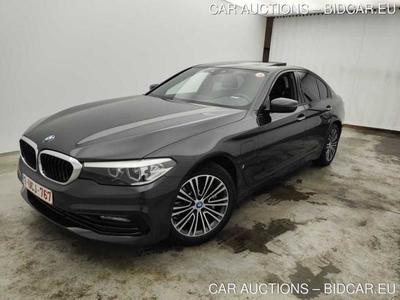 BMW 5 Reeks Berline 530e iPerformance Business Edition 4d Sport Line, LED, Leather Sport Seats, Sunroof (total options: 8 714,88 Ex.Vat) exs2i