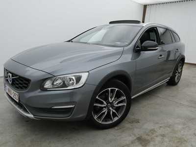 Volvo V60 cross country D3 Summum 5d