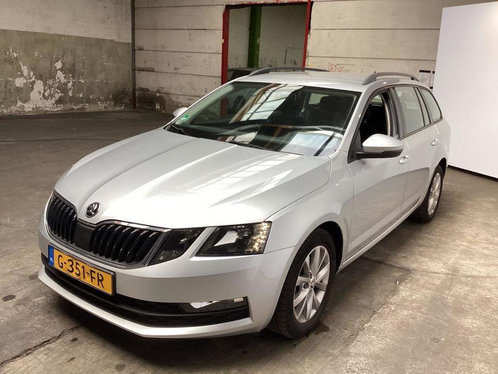 SKODA OCTAVIA COMBI 1.0 TSI Greentech Business Edition