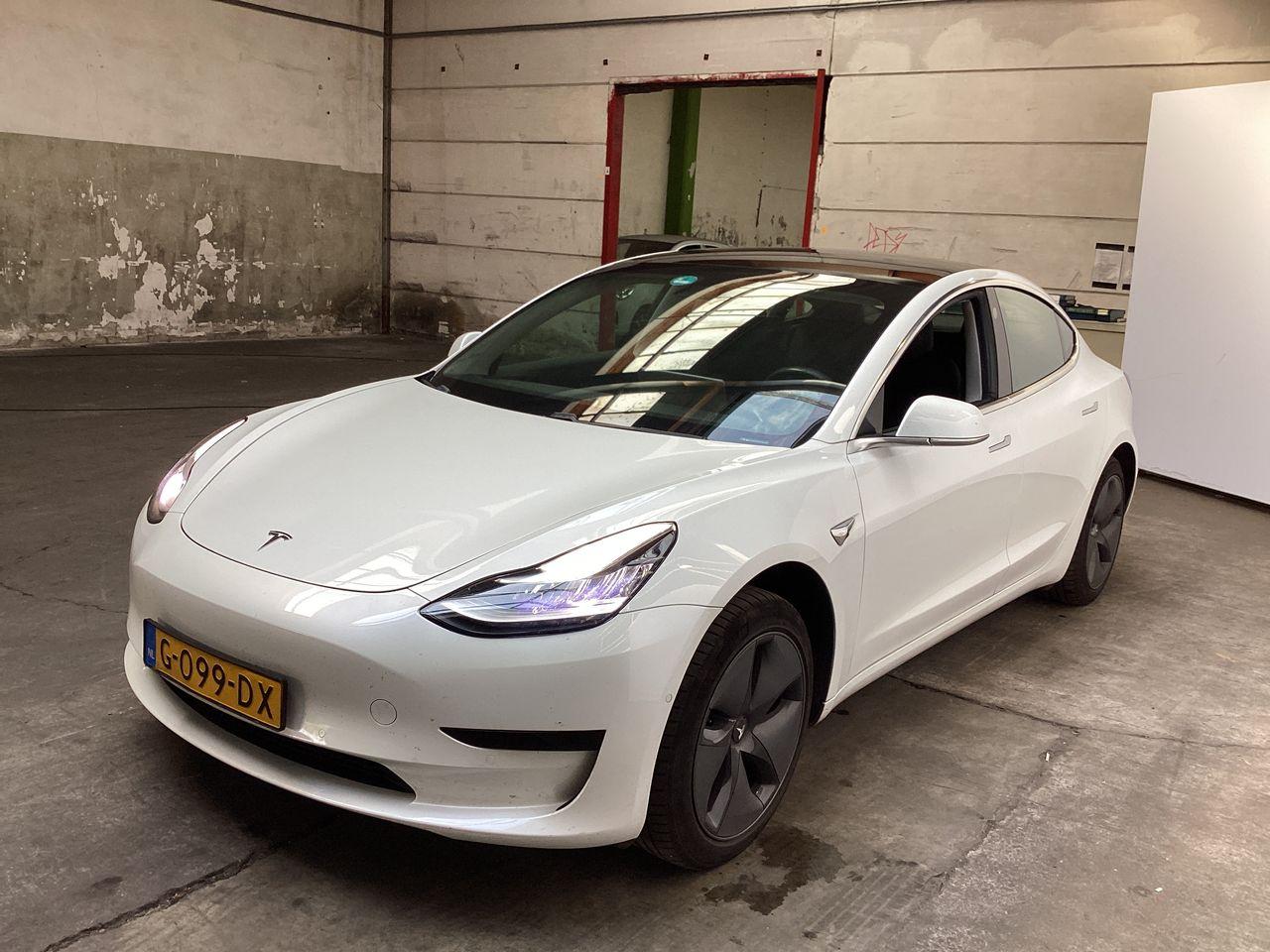 Tesla Model 3 Standard RWD Plus 60 kWh