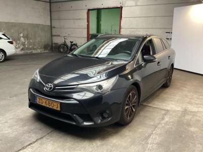 TOYOTA Avensis Touring Sports 1.8 VVT-i SkyView Edition