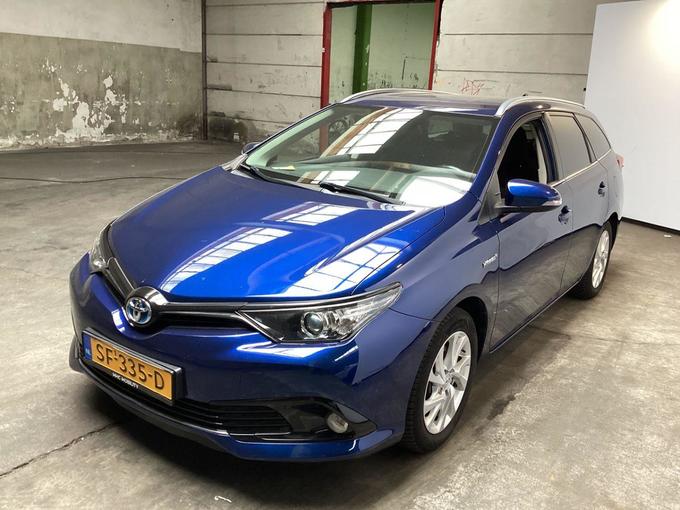 TOYOTA Auris Touring Sports 1.8 Hybrid Dynamic