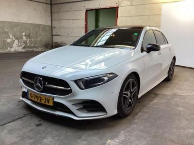 MERCEDES-BENZ A-KLASSE 180 d Launch Edition Premium Plu..