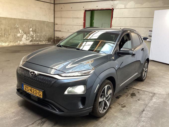 Hyundai Kona EV Premium 64 kWh