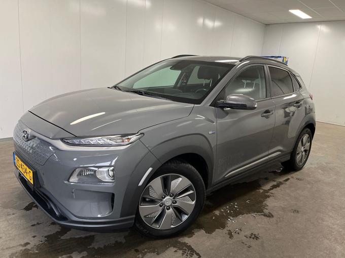 Hyundai Kona EV Premium 64 kWh