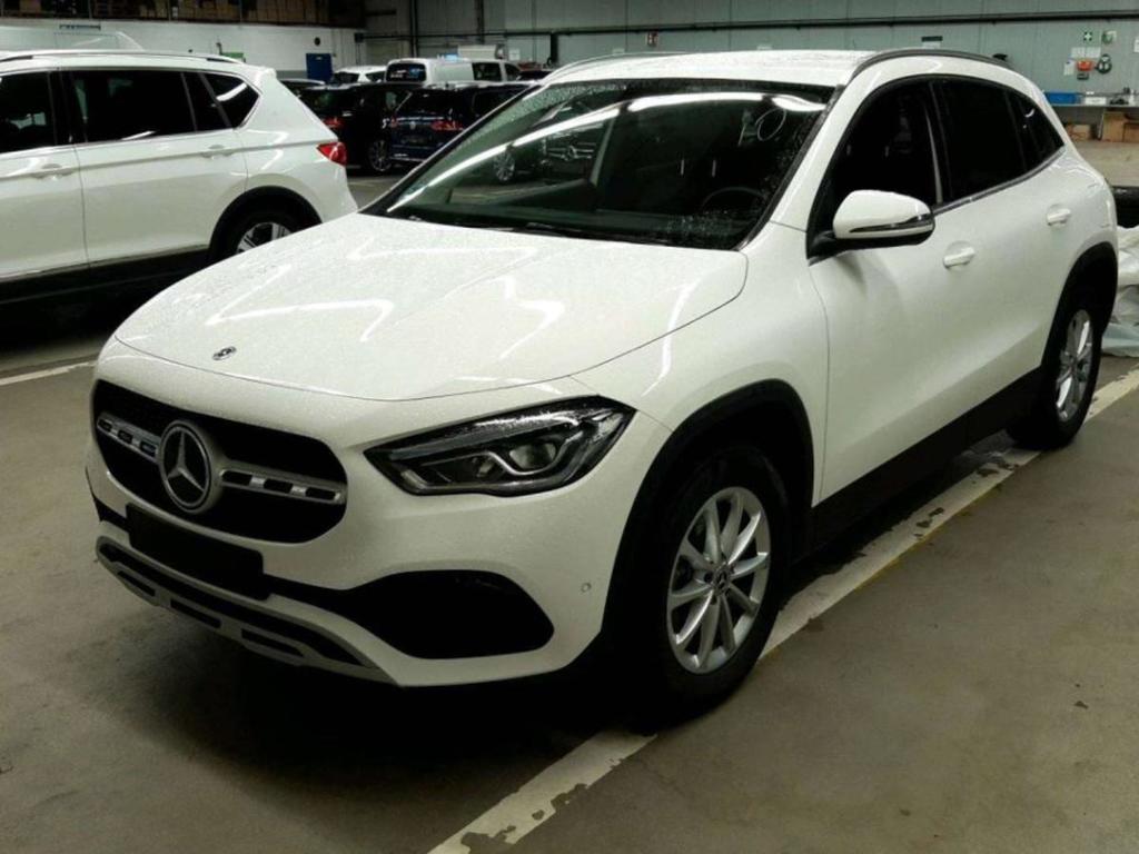 MERCEDES-BENZ GLA GLA 250 e DCT