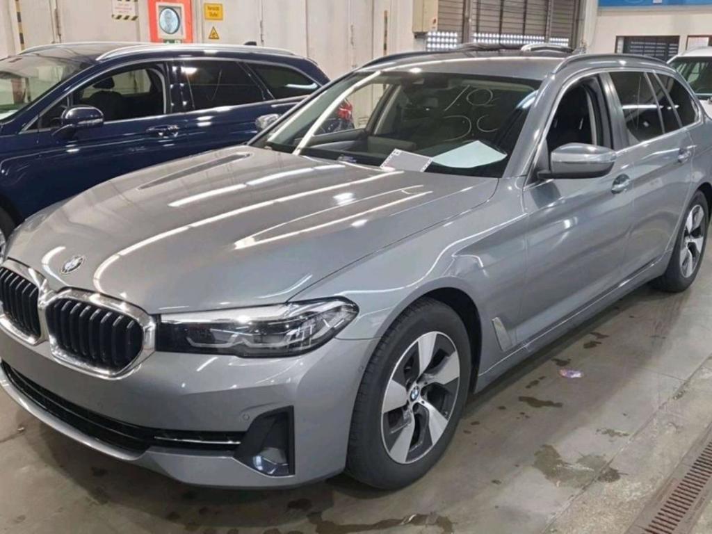 BMW 5ER REIHE 520d xDrive Touring A