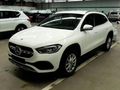 MERCEDES-BENZ GLA GLA 250 e DCT