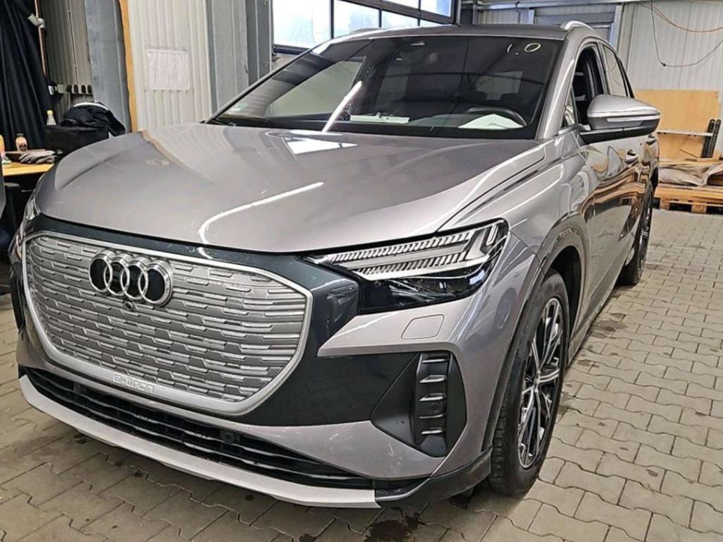 AUDI Q4 50 e-tron quattro